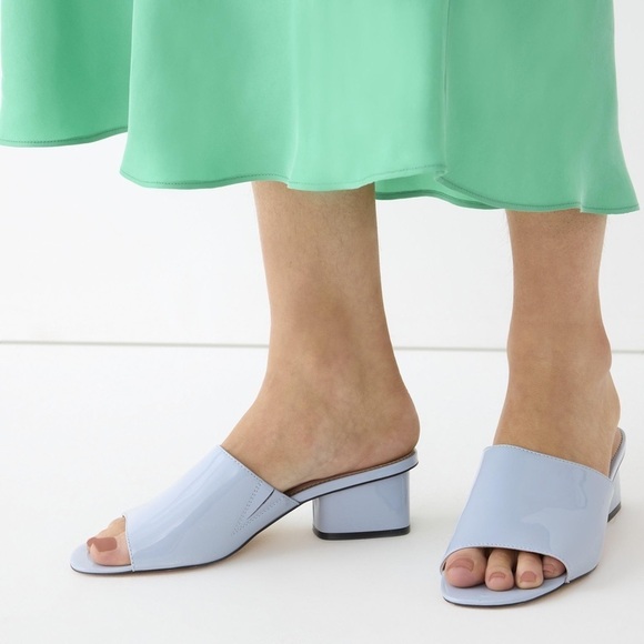 J. Crew || 1997 Mules in Patent Leather Icy Blue 8 Heels Slides Sandals - Picture 2 of 9